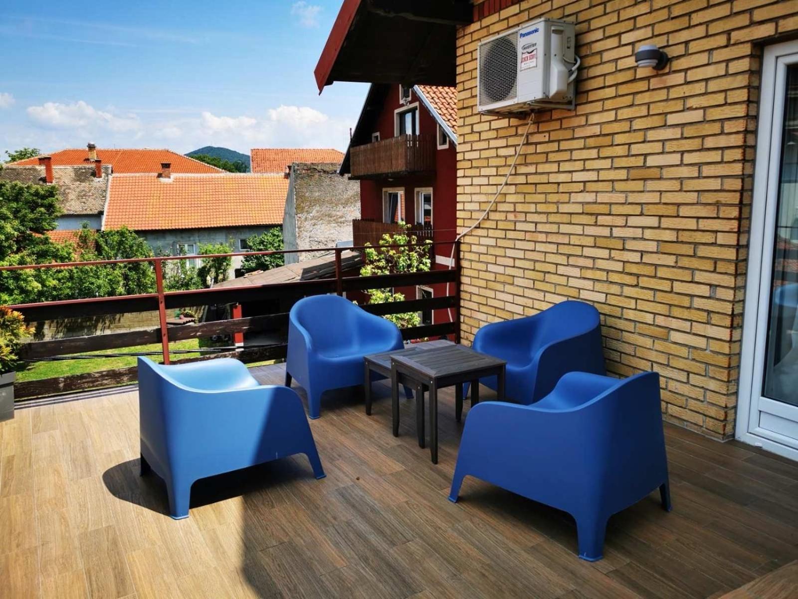 Moms House Hotel Голубац Екстериор снимка